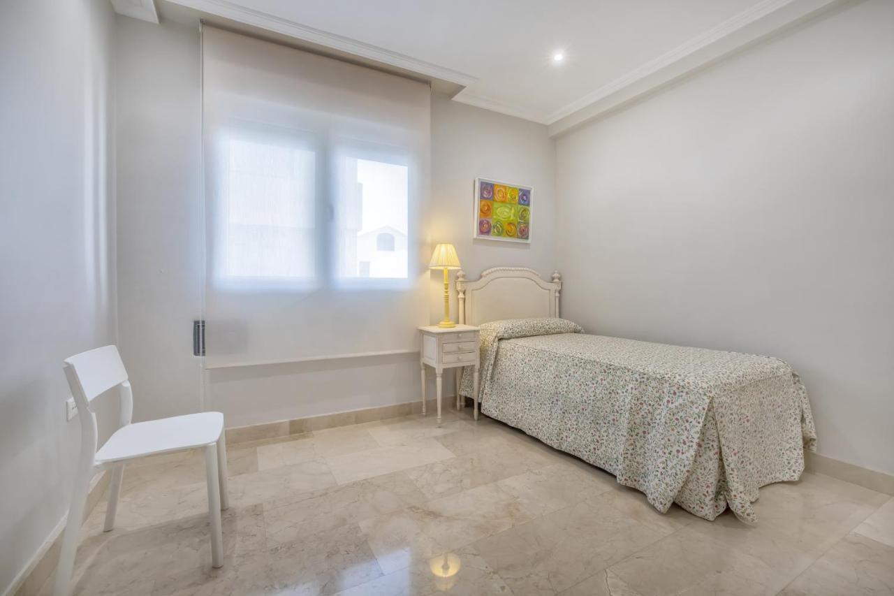 Apartamento Los Tilos & Parking & Piscina Cordoba Dış mekan fotoğraf