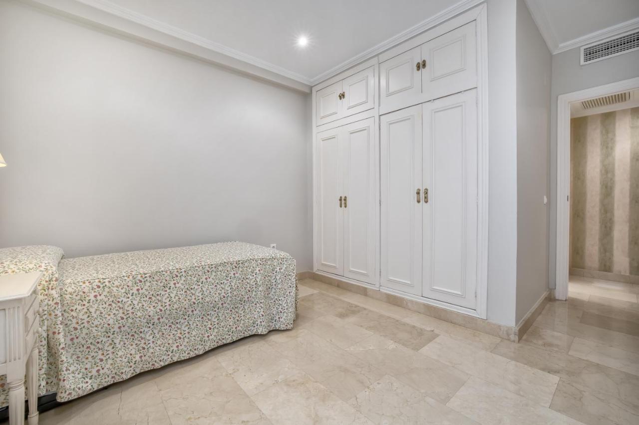 Apartamento Los Tilos & Parking & Piscina Cordoba Dış mekan fotoğraf