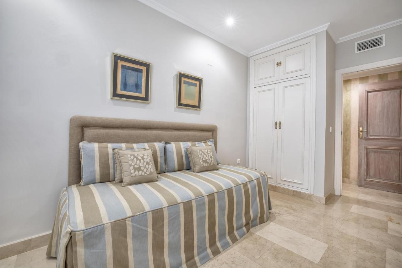 Apartamento Los Tilos & Parking & Piscina Cordoba Dış mekan fotoğraf